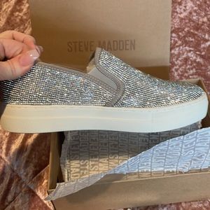 Nwt Steve Madden Rhinestone shoes